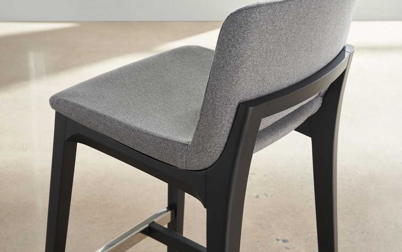 tori-stool